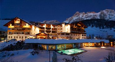 Dolomiti Wellness Hotel Fanes